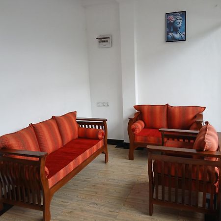 The Peak Residence Nallathanniya Luaran gambar